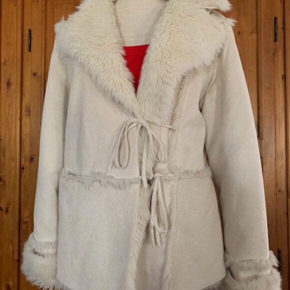 TAIFUN white faux fur jacket US 8 very warm - Picture 4 of 9